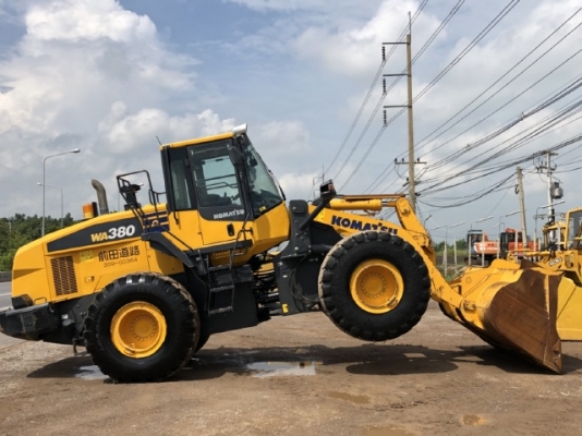ขายรถตักล้อยาง KOMATSU WA380-7 ปี 2014 รถนอกนำเข้าเองจากญี่ปุ่น สภาพสวยพร้อมใช้ มีVDOการทำงานครับ ขายรถตักล้อยาง KOMATSU WA380-7 ปี 2014 รถนอกนำเข้าเองจากญี่ปุ่น สภาพสวยพร้อมใช้ มีVDOการทำงานครับ