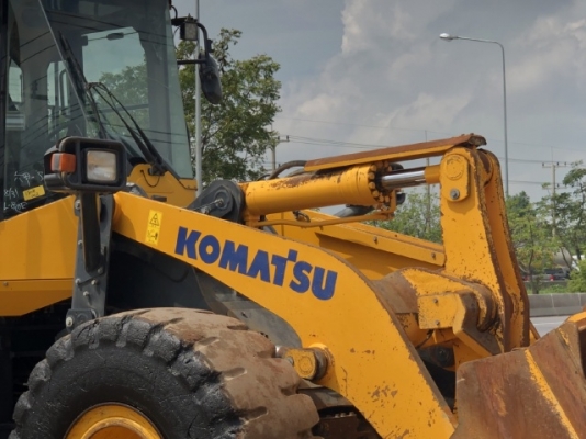 ขายรถตักล้อยาง KOMATSU WA380-7 ปี 2014 รถนอกนำเข้าเองจากญี่ปุ่น สภาพสวยพร้อมใช้ มีVDOการทำงานครับ ขายรถตักล้อยาง KOMATSU WA380-7 ปี 2014 รถนอกนำเข้าเองจากญี่ปุ่น สภาพสวยพร้อมใช้ มีVDOการทำงานครับ
