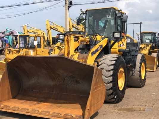 ขายรถตักล้อยาง KOMATSU WA380-7 ปี 2014 รถนอกนำเข้าเองจากญี่ปุ่น สภาพสวยพร้อมใช้ มีVDOการทำงานครับ ขายรถตักล้อยาง KOMATSU WA380-7 ปี 2014 รถนอกนำเข้าเองจากญี่ปุ่น สภาพสวยพร้อมใช้ มีVDOการทำงานครับ