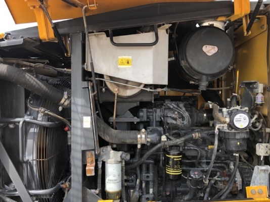 ขายรถตักล้อยาง KOMATSU WA380-7 ปี 2014 รถนอกนำเข้าเองจากญี่ปุ่น สภาพสวยพร้อมใช้ มีVDOการทำงานครับ ขายรถตักล้อยาง KOMATSU WA380-7 ปี 2014 รถนอกนำเข้าเองจากญี่ปุ่น สภาพสวยพร้อมใช้ มีVDOการทำงานครับ