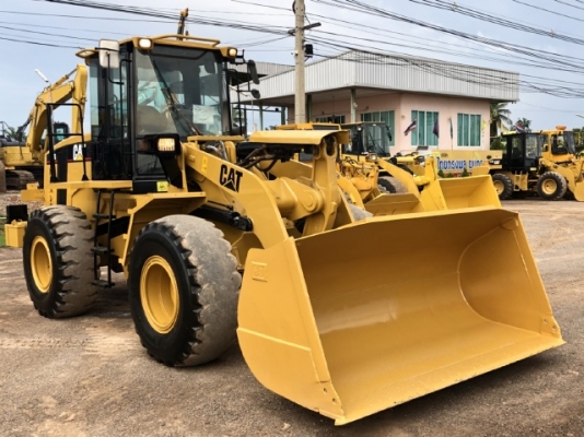 ขายรถตักล้อยาง CAT 938G (4,XXX ชั่วโมง) รถนอกนำเข้าเองจากญี่ปุ่น สภาพสวยพร้อมใช้งาน มีVDOการทำงานครับ ขายรถตักล้อยาง CAT 938G (4,XXX ชั่วโมง) รถนอกนำเข้าเองจากญี่ปุ่น สภาพสวยพร้อมใช้งาน มีVDOการทำงานครับ