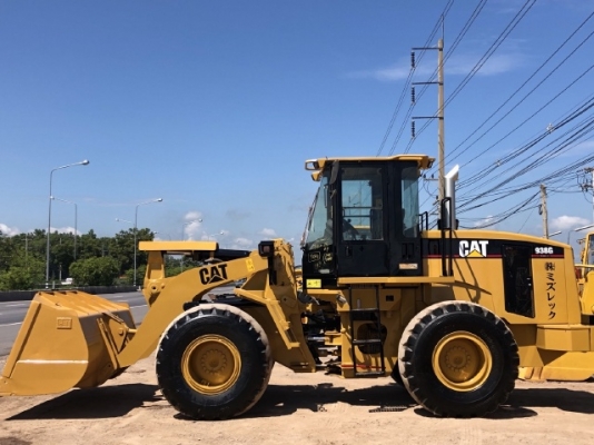 ขายรถตักล้อยาง CAT 938G (4,XXX ชั่วโมง) รถนอกนำเข้าเองจากญี่ปุ่น สภาพสวยพร้อมใช้งาน มีVDOการทำงานครับ