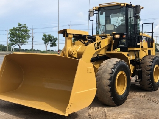 ขายรถตักล้อยาง CAT 938G (4,XXX ชั่วโมง) รถนอกนำเข้าเองจากญี่ปุ่น สภาพสวยพร้อมใช้งาน มีVDOการทำงานครับ ขายรถตักล้อยาง CAT 938G (4,XXX ชั่วโมง) รถนอกนำเข้าเองจากญี่ปุ่น สภาพสวยพร้อมใช้งาน มีVDOการทำงานครับ