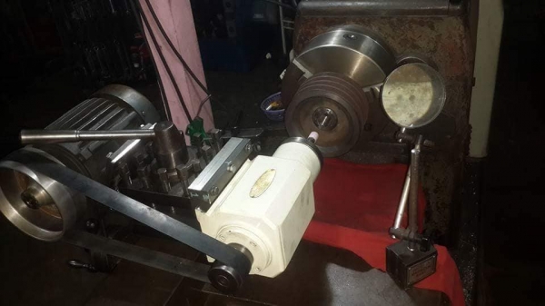 Grinding tool post หัวญี่ปุ่น เหมาะกัยเครื่อง สวิง >430 มม. 25000