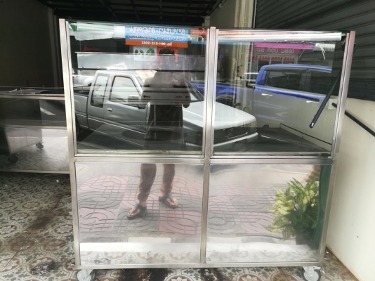 ขาย!!! เคาร์เตอร์สแตนเลสพร้อมกระจกโชวสินค้า (พร้อมหัวเตาแก๊สด้านล่าง) สำหรับหม้อก๊วยเตี๊ยว 2 หัว