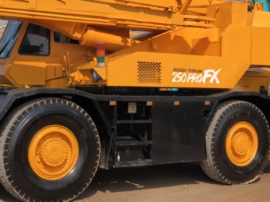 ขายรถเครน TADANO TR250M-5 (ขนาด 25 ตัน) ปี 1993 รถนอกนำเข้าครับ ไม่เคยใช้งานในไทย มีVDOการทำงาน