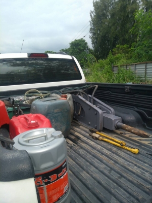 หัวกระแทก TOKU ใส่ PC30-50 ของเก่านอกนำเข้า ยังไม่เคยใช้งานในไทย สภาพดี แรงแน่นอน พร้อมใช้งาน