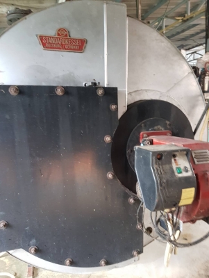 บอยเลอร์2ตัน สแตนดาษคัสเซิ่ลใช้แก๊ซLPG พร้อมใช้250,000 บาท