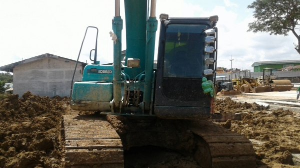 รถแมคโค  SK. 200. YN. 11