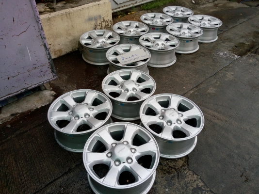 แม็ก Isuzu D-Max ขอบ 16-6-139.7 หลายรุ่น 3500-4000 บาท