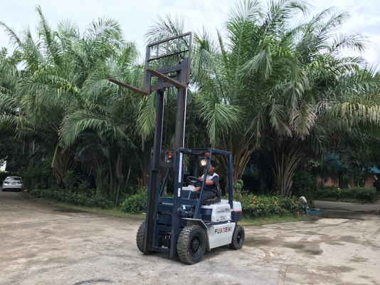 ขายFORKLIFT KOMATSU FG20-11(2ตัน) สวยเดิมจากญี่ปุ่น ยังไม่เคยใช้ในไทย 135,000เท่านั้น!!