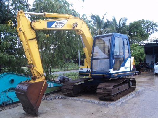 ขายด่วน รถแม็คโคร รถแทรคเตอร์  เก่าญี่ปุ่นแท้ๆ  สภาพดี  หลายคัน  หลายรุ่นจ้า