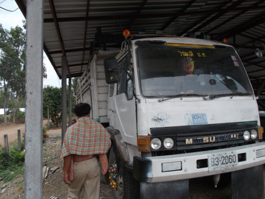 ขายด่วนรถสิบล้อ2เพลาดรั้มหลงTDเครือง195แรงม้า