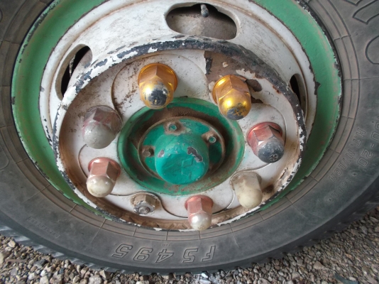 ขายด่วนรถสิบล้อ2เพลาดรั้มหลงTDเครือง195แรงม้า