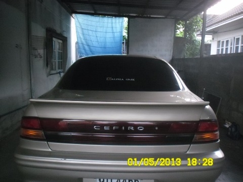 ขายสปอยเลอร์หลัง nissan  cefiro a32  ทรง diana