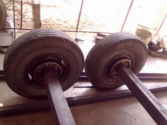 ขายเทเลอร์ลากรถแบกโฮหรือรถเกี่ยวข้าว ลดราคาเหลือ 50000บาท