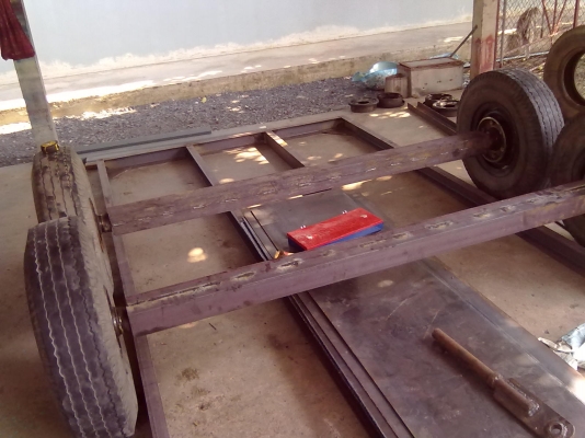 ขายเทเลอร์ลากรถแบกโฮหรือรถเกี่ยวข้าว ลดราคาเหลือ 50000บาท