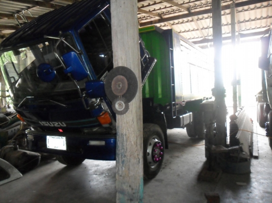 Isuzu Jumbo 195 + Bow