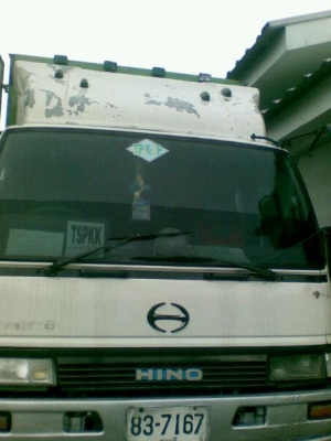 ขายรถ  6 ล้อ ตู้ 10 บาน ยาว  7.20  hino  ff1j  สภาพสวยเดิม รถห้างแท้ รถปี  42 ขาย   950000