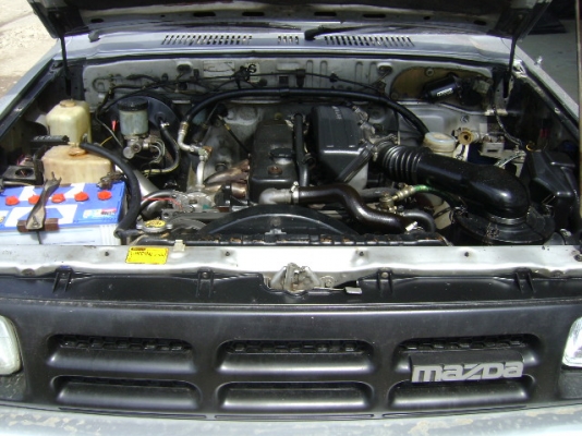 ขาย MAZDA b2500 เครื่อง อีซุซุฝาดำ พาวเวอร์โรงงานแท้ฯ  1996  สีเทา เกียร์ธรรมดา