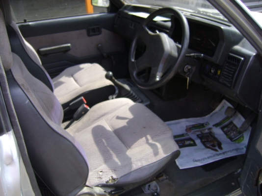 ขาย MAZDA b2500 เครื่อง อีซุซุฝาดำ พาวเวอร์โรงงานแท้ฯ  1996  สีเทา เกียร์ธรรมดา