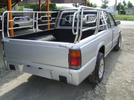 ขาย MAZDA b2500 เครื่อง อีซุซุฝาดำ พาวเวอร์โรงงานแท้ฯ  1996  สีเทา เกียร์ธรรมดา