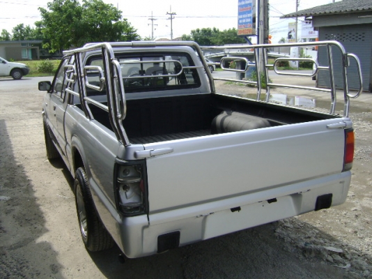 ขาย MAZDA b2500 เครื่อง อีซุซุฝาดำ พาวเวอร์โรงงานแท้ฯ  1996  สีเทา เกียร์ธรรมดา