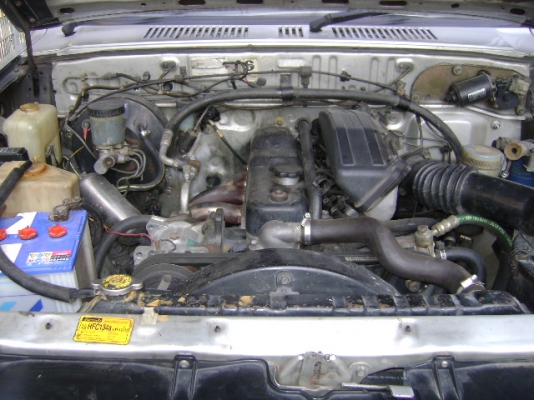 ขาย MAZDA b2500 เครื่อง อีซุซุฝาดำ พาวเวอร์โรงงานแท้ฯ  1996  สีเทา เกียร์ธรรมดา