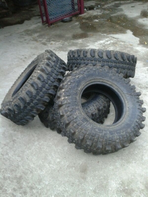 ขายยางตะขาบ Silver Stone 35x10.5 R16 ปี 10 สภาพสวย