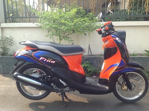 ขายfinoสีดำน้ำเงินส้มปี2555