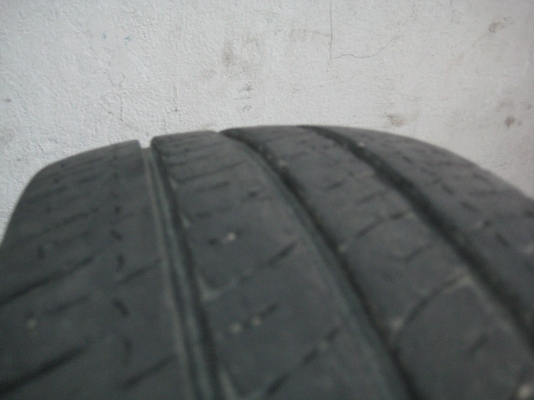 แม็กมือสองพร้อมยาง 6รู139 ยาง 215/70/15