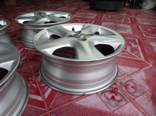 แม็กvios,เดิมๆสวยๆ(ไม่คด,ไม่ดุ่ง+น๊อตล้อเดิม(ทั้งset/3,500 บ.)