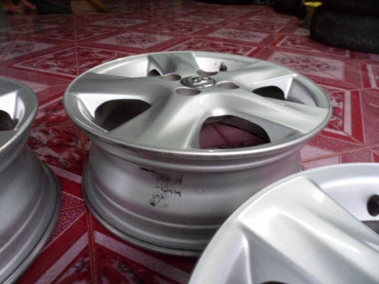 แม็กvios,เดิมๆสวยๆ(ไม่คด,ไม่ดุ่ง+น๊อตล้อเดิม(ทั้งset/3,500 บ.)