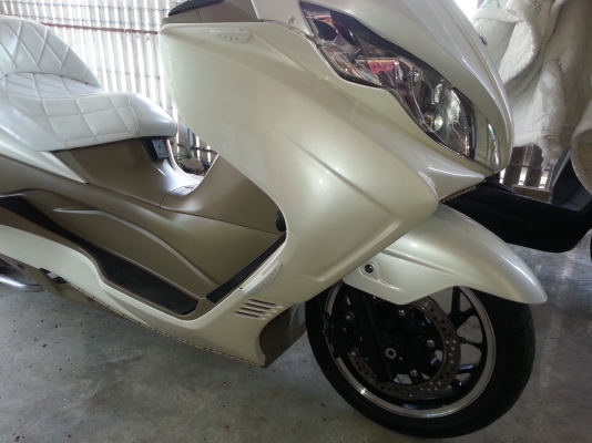 ขาย Suzuki Skywave K8-250cc type-M สีขาวใหม่ รถสวย แต่งมาพร้อม