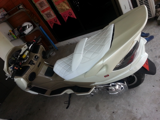 ขาย Suzuki Skywave K8-250cc type-M สีขาวใหม่ รถสวย แต่งมาพร้อม