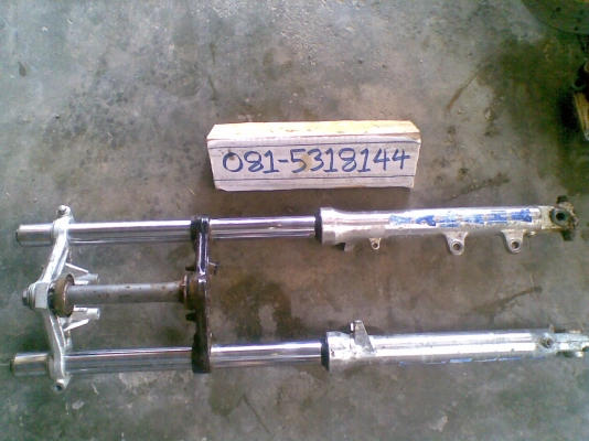 ชุดโช้คหน้า VR สภาพดี  -  นัดเชียงใหม่