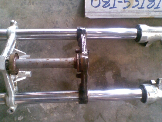 ชุดโช้คหน้า VR สภาพดี - นัดเชียงใหม่ ชุดโช้คหน้า VR สภาพดี - นัดเชียงใหม่