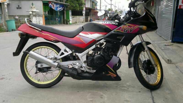 Suzuki 150 RGV จรวดทางเลียบ 9500 บาท