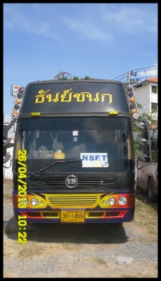 ขายดาวน์!รถบัสพัดลมราคาถูก 250000 บาท  สด 400000  บาท