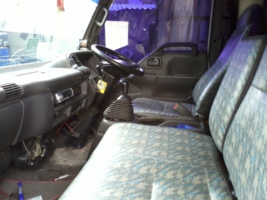 ขายด่วน Isuzu ELE NPL71L แบบกระบะวิ่งผักขยาว 4.5 ม.ติดต่อ กร.082-2066244 , 088-1123314