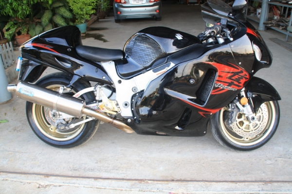 ขาย HayaBuSa Gsx1300 ปี 99 ทะเบียนโอนนอก ท่อ SUPER COMBAT เกียร์โยงแต่ง 235000 ขาย HayaBuSa Gsx1300 ปี 99 ทะเบียนโอนนอก ท่อ SUPER COMBAT เกียร์โยงแต่ง 235000