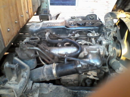 ขาย6ล้อ ISUZU 110 4BE1 ยกหัวได้เกียร์สั้น รถห้างแท้ ยาว 4.30 ม.พื้นเหล็กเรียบเสริมข้าง ขาย6ล้อ ISUZU 110 4BE1 ยกหัวได้เกียร์สั้น รถห้างแท้ ยาว 4.30 ม.พื้นเหล็กเรียบเสริมข้าง