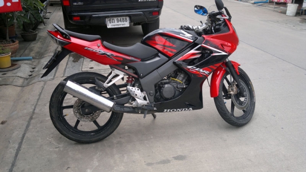 CBR 150 ไมล์เหลืองกุญแจใหญ่ 33500 บาท