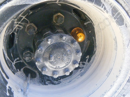 รถบรรทุก 6 ล้อดั๊มพ์ ยี่ห้อ HINO รุ่น HITECH