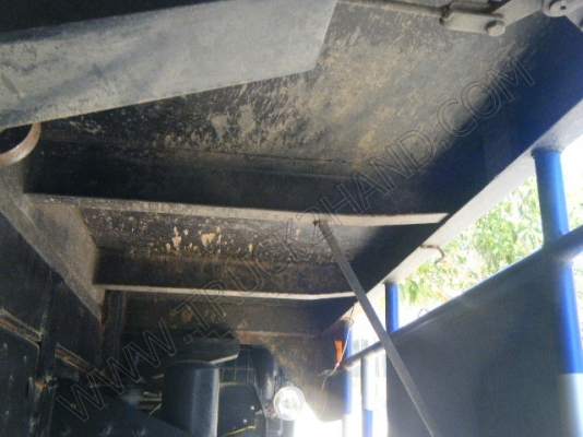 รถบรรทุก 6 ล้อดั๊มพ์ ยี่ห้อ HINO รุ่น HITECH