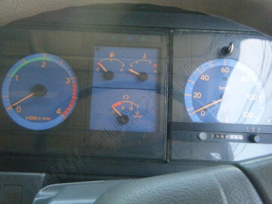 รถบรรทุก 6 ล้อดั๊มพ์ ยี่ห้อ HINO รุ่น HITECH