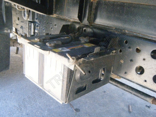 รถบรรทุก 6 ล้อดั๊มพ์ ยี่ห้อ HINO รุ่น HITECH