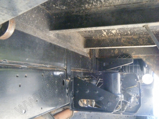 รถบรรทุก 6 ล้อดั๊มพ์ ยี่ห้อ HINO รุ่น HITECH