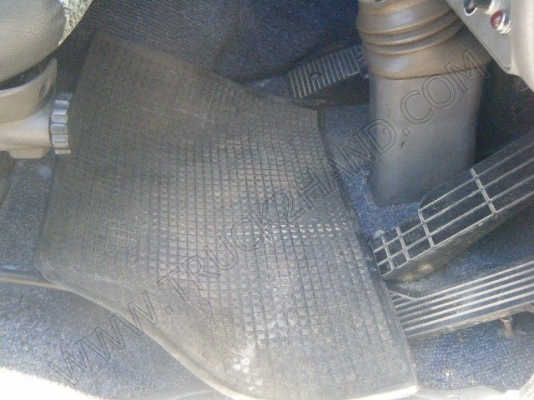 รถบรรทุก 6 ล้อดั๊มพ์ ยี่ห้อ HINO รุ่น HITECH