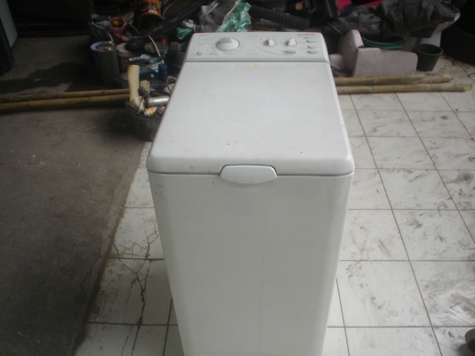 เครื่องชักผ้าใช้ปกติ  สภาพเหมือนใหม่  ได้มาบ้านฝรั่งบินกลับบ้าน